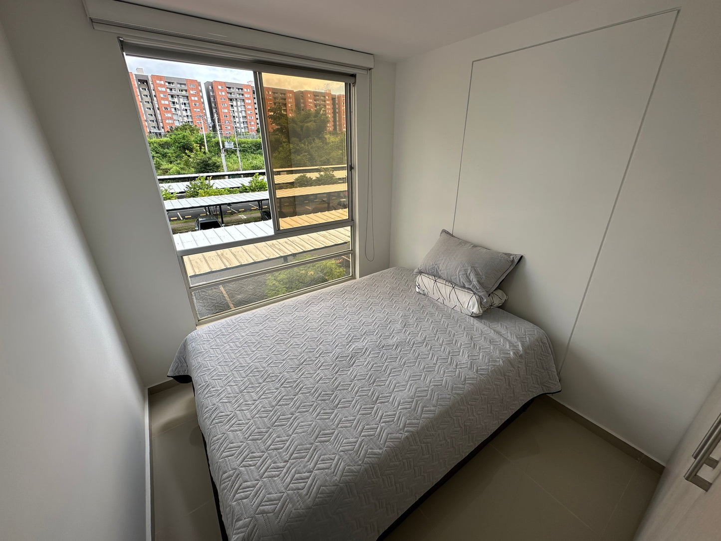 VENDO APTO CON PARQUEADERO Y PISCINA | PEREIRA