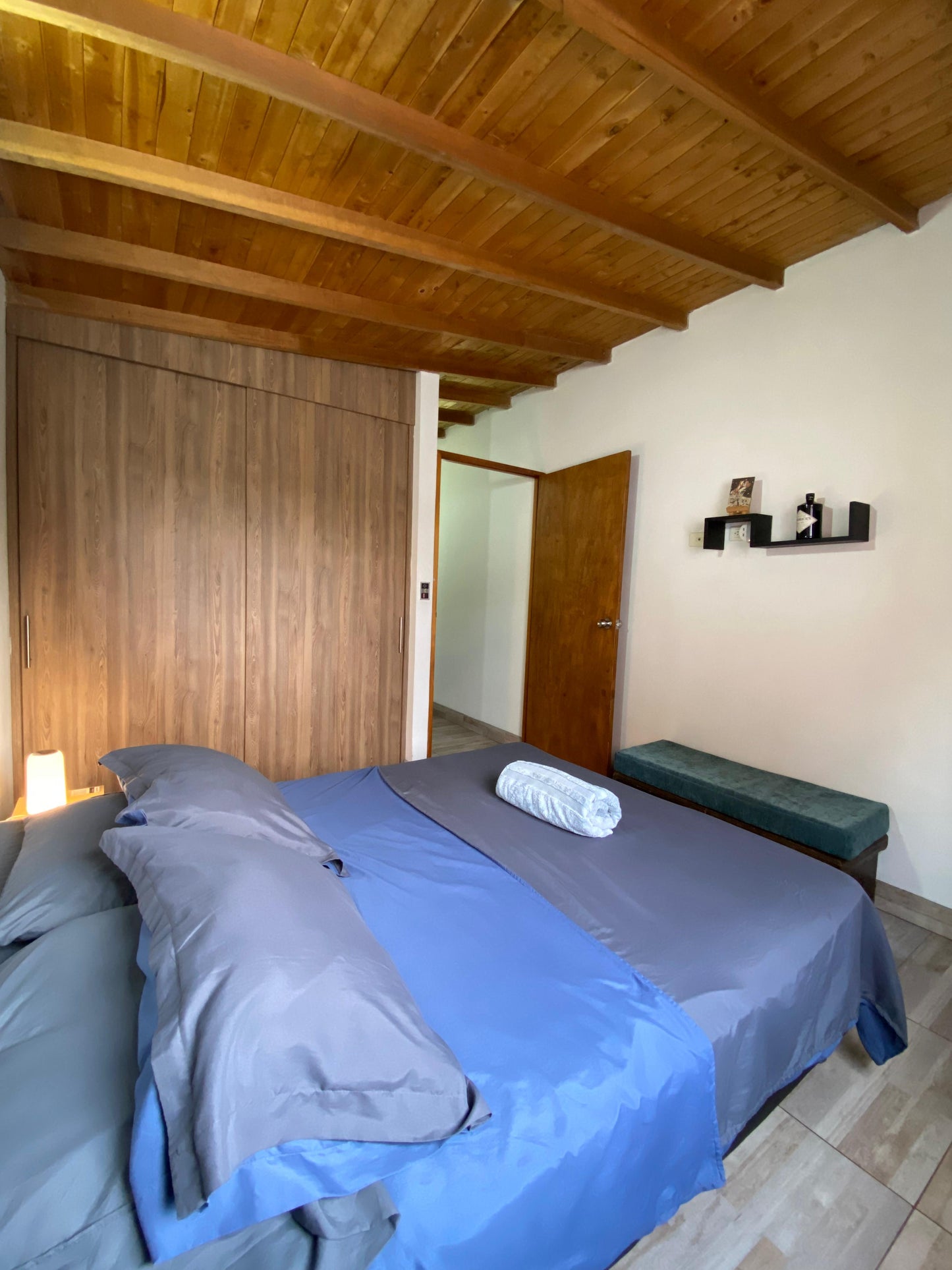 ARRIENDO APARTAESTUDIO AMOBLADO | LAURELES ESTADIO MEDELLÍN