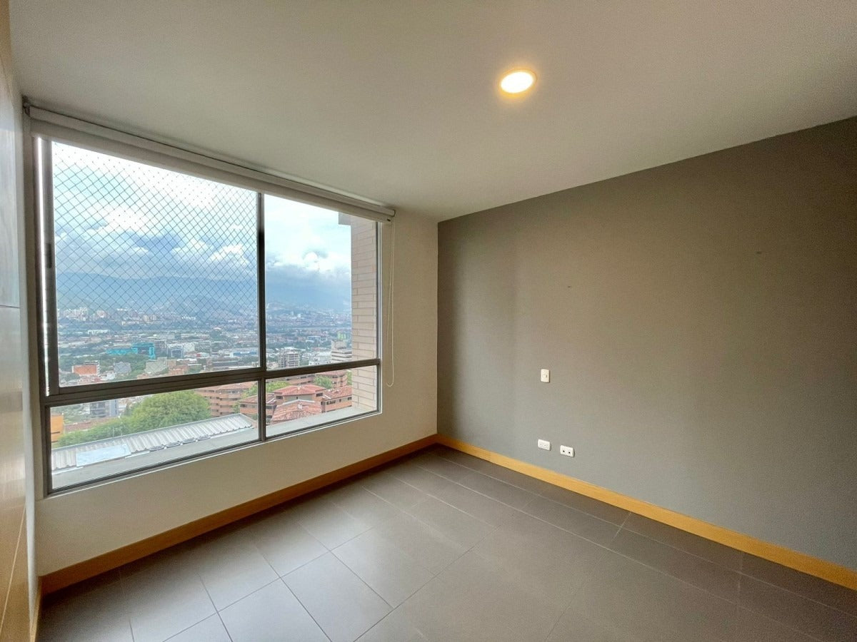 ARRIENDO APTO CON HERMOSOS TERMINADOS | POBLADO ALTO MEDELLIN