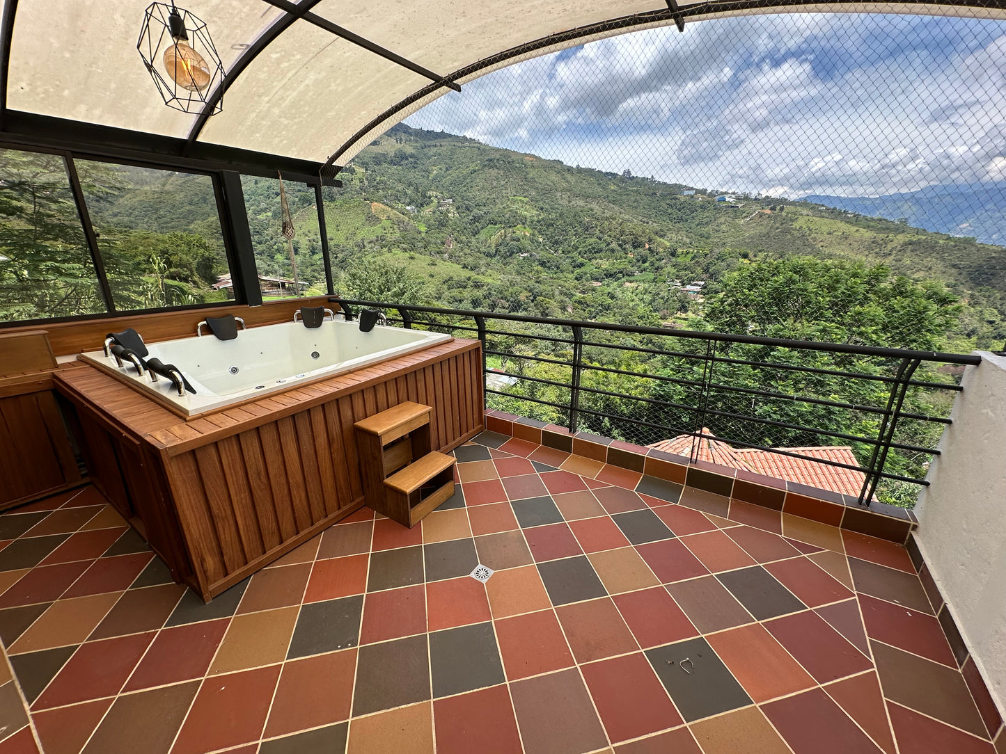 ARRIENDO CASA QUINTA DE 2700 M2