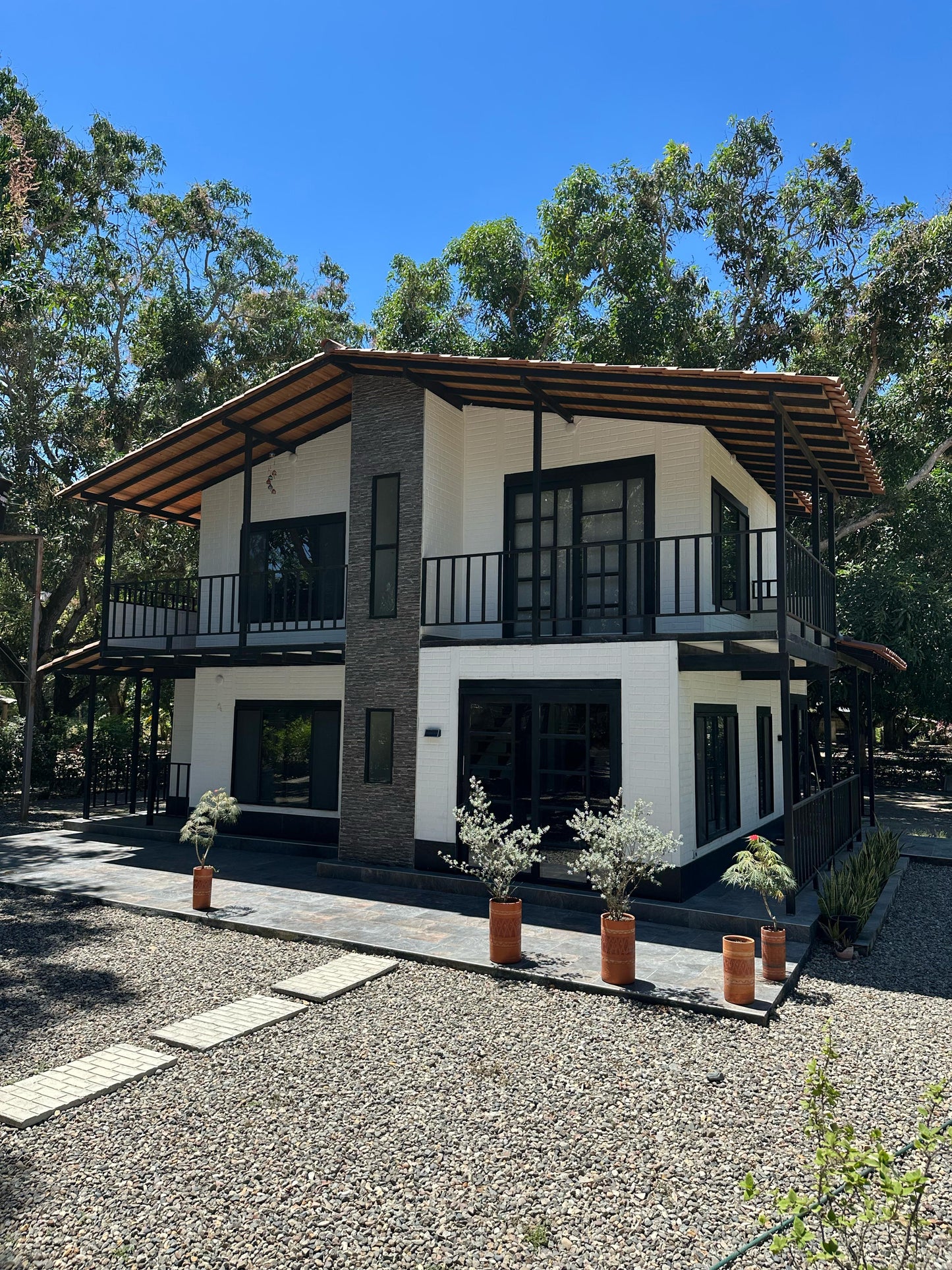 VENDO CASA CAMPESTRE EN EL GUAMO TOLIMA