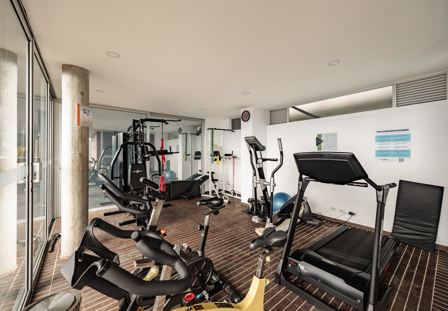 ARRIENDO APARTAESTUDIO AMOBLADO | POBLADO ALTO