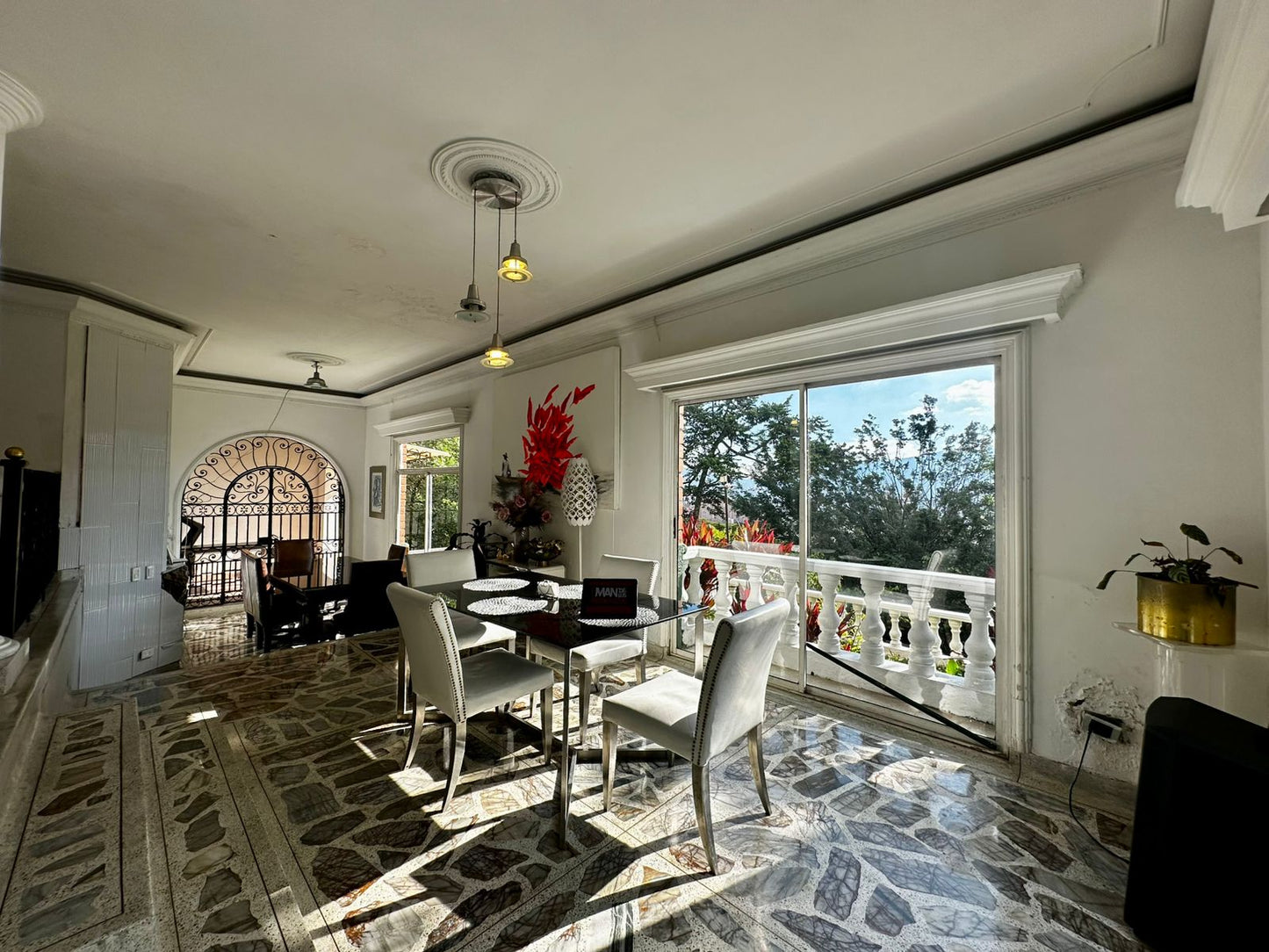 ARRIENDO CASA LUXURY | LAS PALMAS, MEDELLIN