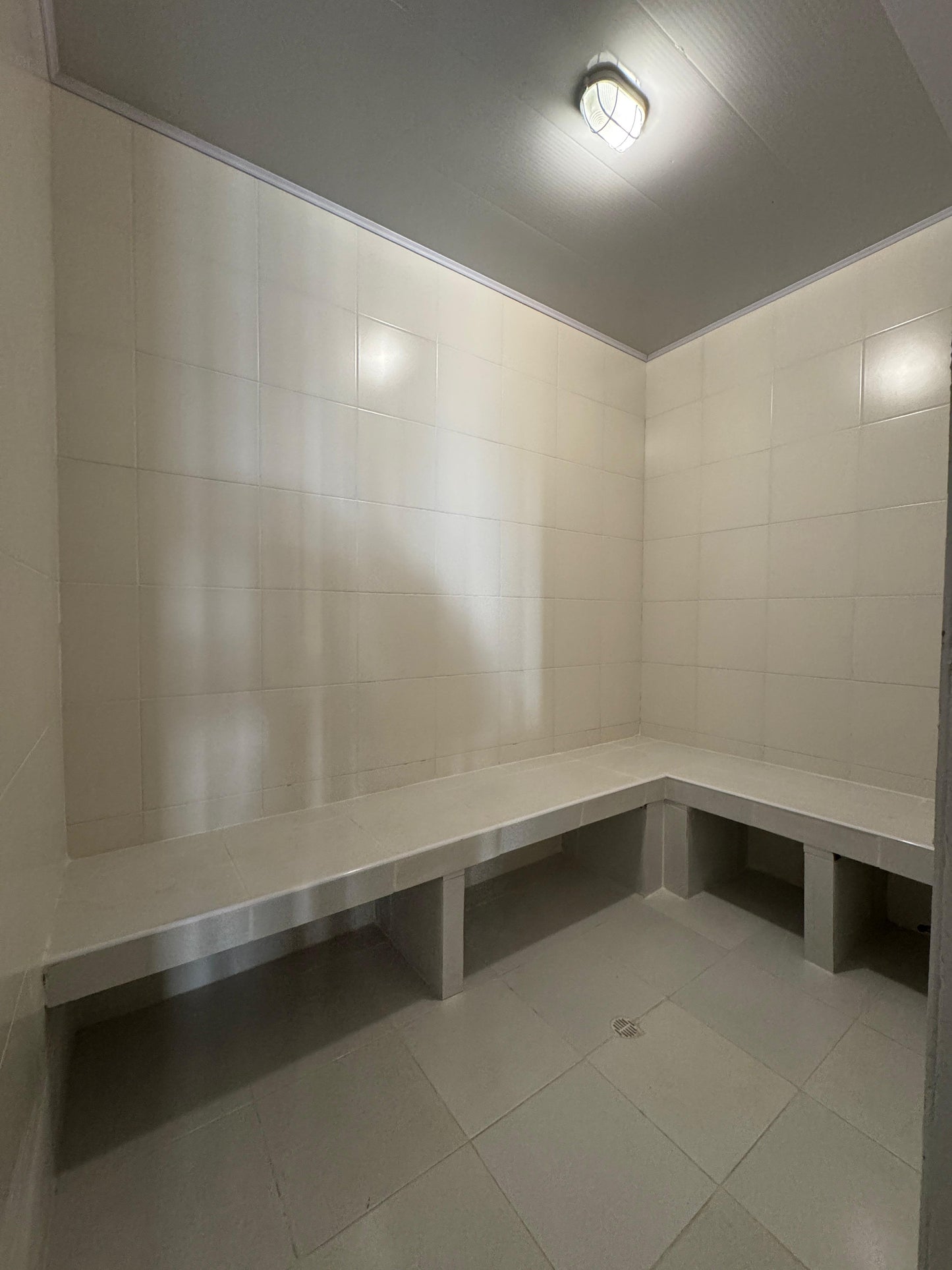 VENDO APARATAESTUDIO BARRIO PARIS, ENGATIVA | GIMNASIO, TERRAZA, SAUNA Y TURCO