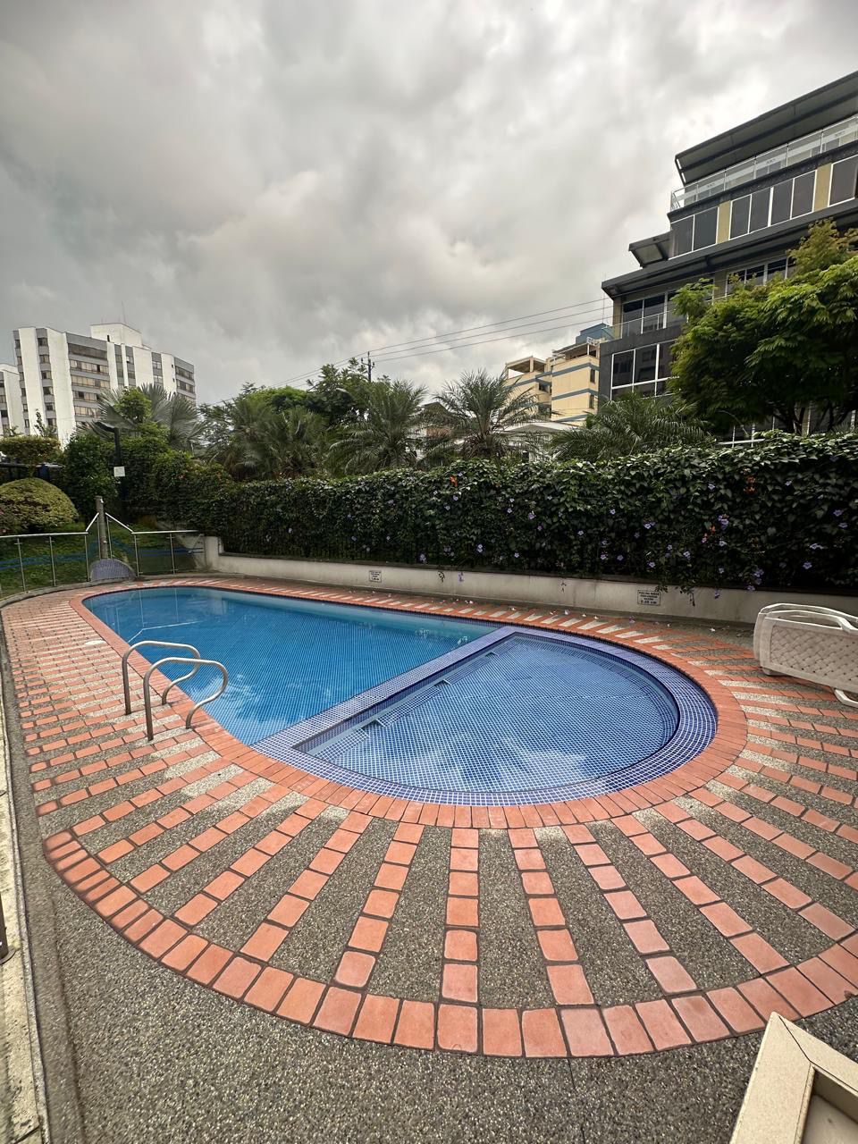 ARRIENDO APARTAMENTO AMPLIO | PEREIRA