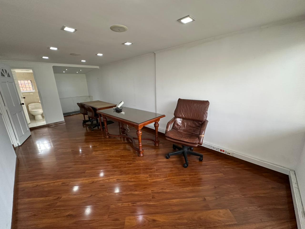 ARRIENDO CASA COMERCIAL AMPLIA | LA CASTELLANA BOGOTÁ
