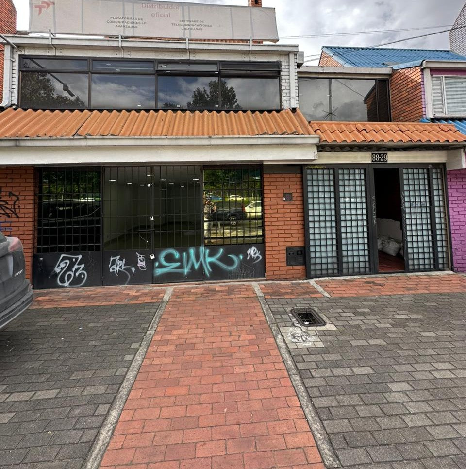 ARRIENDO CASA COMERCIAL AMPLIA | LA CASTELLANA BOGOTÁ