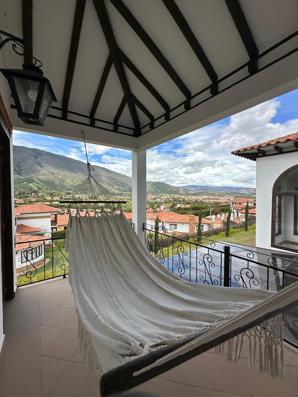 VENDO HERMOSA CASA DE 1600M2 | VILLA DE LEYVA