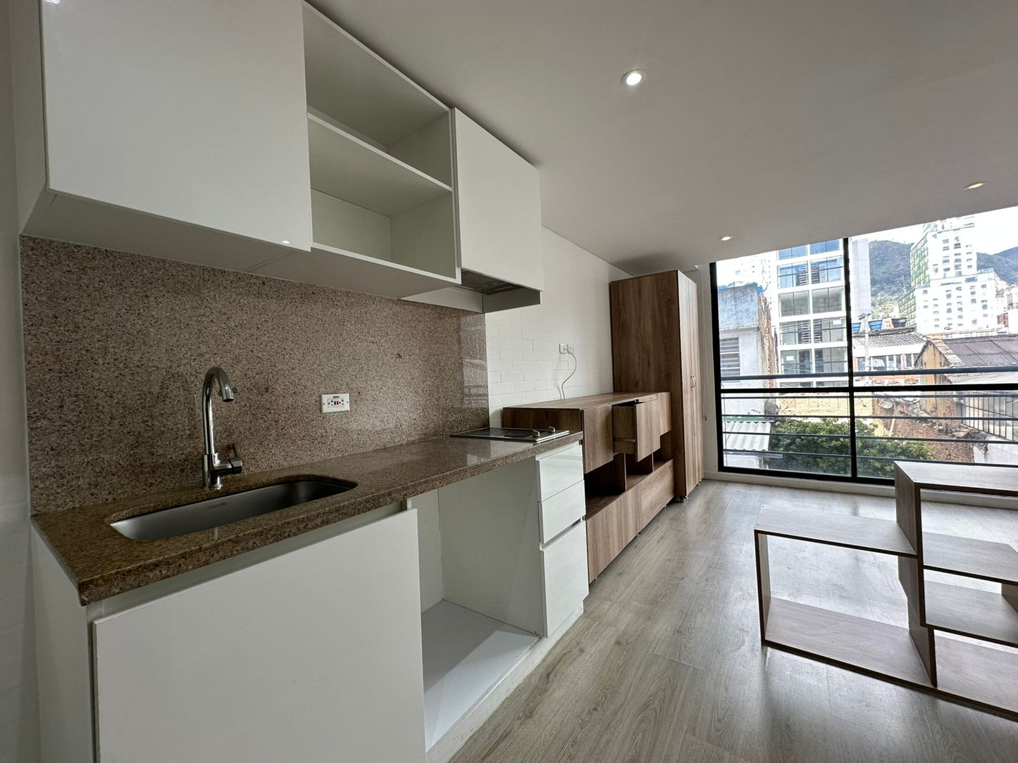 ARRIENDO APARTAESTUDIO CON EXCELENTE UBICACION | CHAPINERO BOGOTÁ
