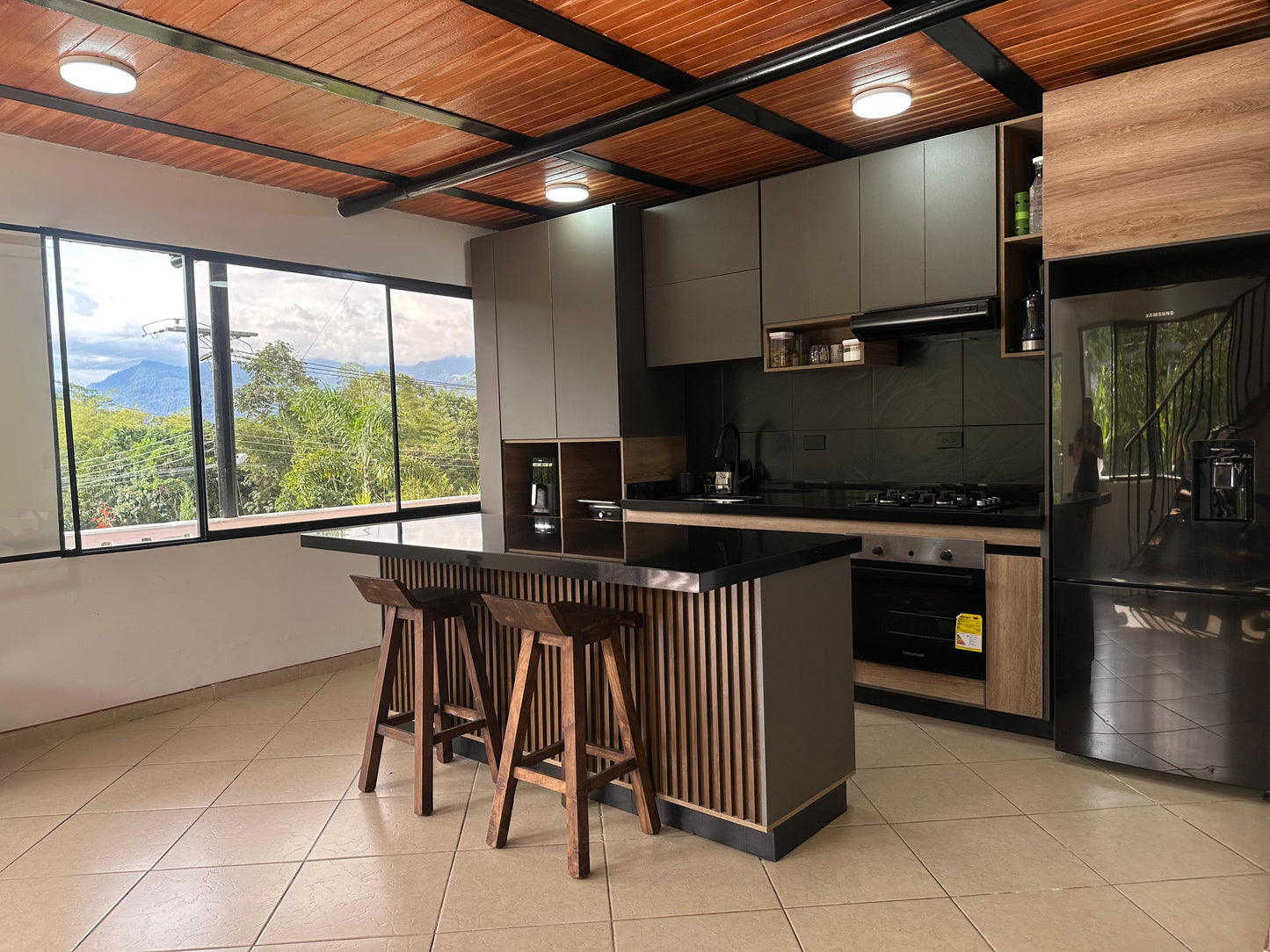 VENDO CASA LOTE DE 1056 M2 | SAN ANTONIO DEL TEQUENDAMA