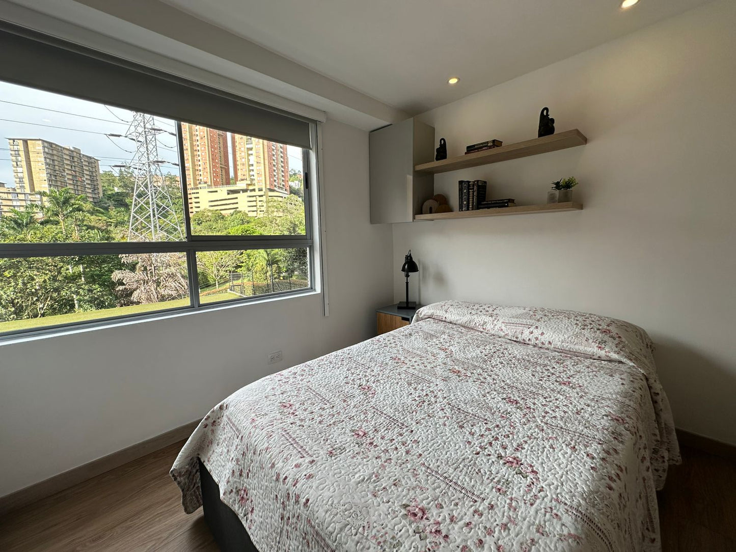 ARRIENDO APARTAMENTO AMOBLADO | EL POBLADO, ANTIOQUIA