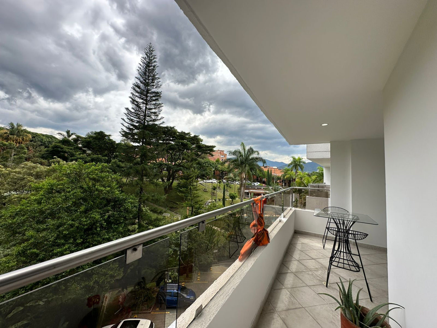 VENDO APTO DE 114M2 DOBLE PARQUEADERO | ENVIGADO, ANTIOQUIA