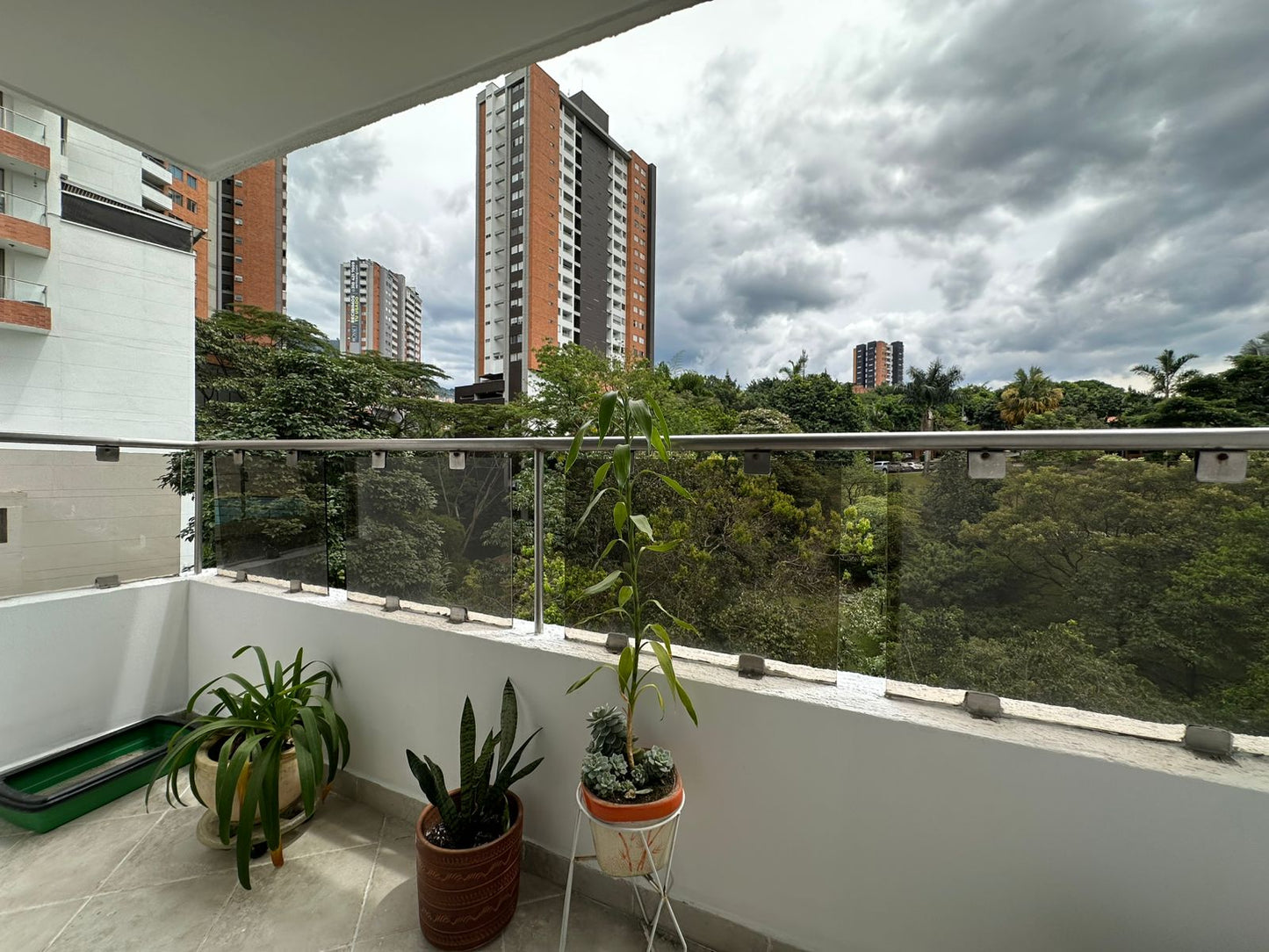 VENDO APTO DE 114M2 DOBLE PARQUEADERO | ENVIGADO, ANTIOQUIA