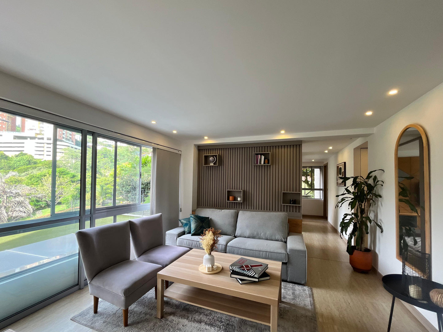 ARRIENDO APARTAMENTO AMOBLADO | EL POBLADO, ANTIOQUIA