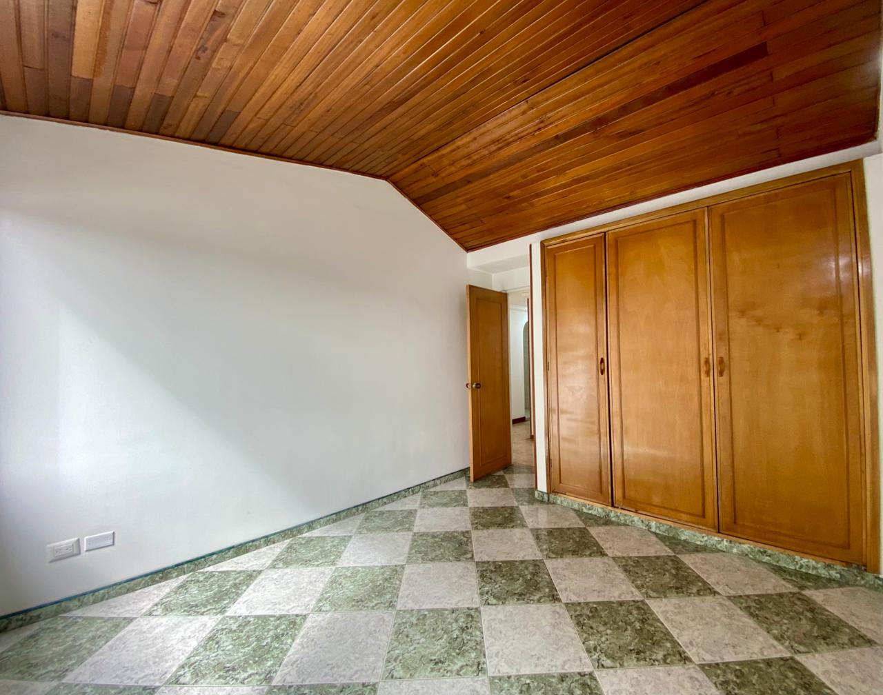 ARRIENDO APTO DUPLEX CON PARQUEADERO | CASTILLA BOGOTÁ