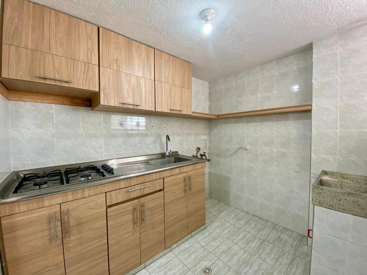 ARRIENDO APTO DUPLEX CON PARQUEADERO | CASTILLA BOGOTÁ