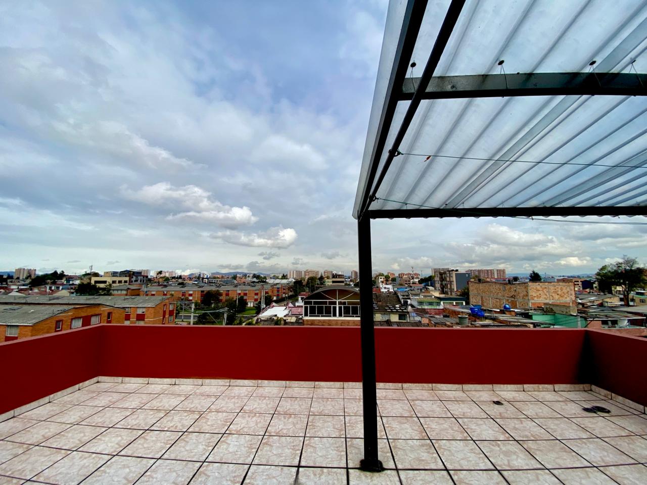 ARRIENDO APTO DUPLEX CON PARQUEADERO | CASTILLA BOGOTÁ