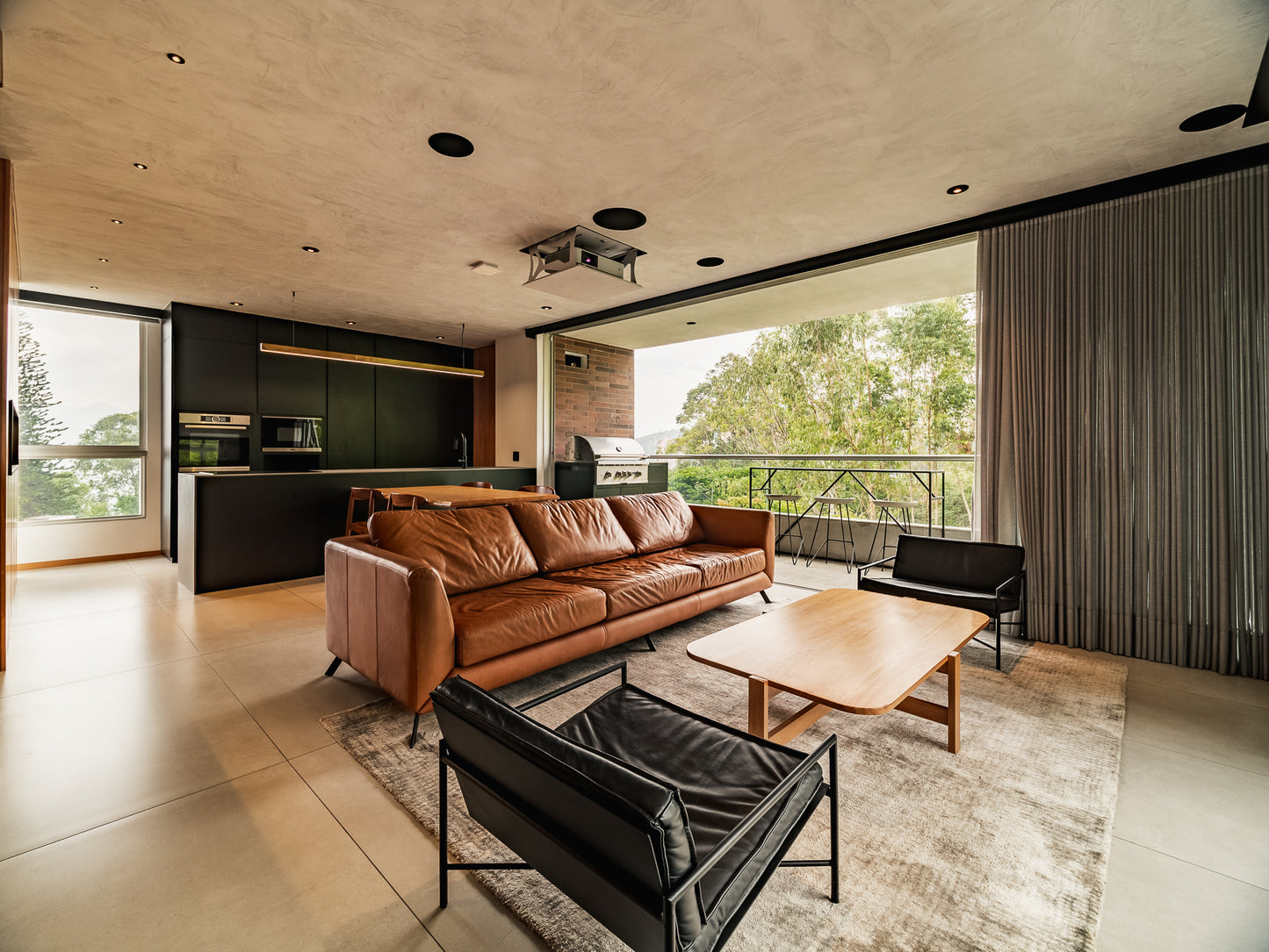 ARRIENDO APARTAESTUDIO AMOBLADO | POBLADO ALTO
