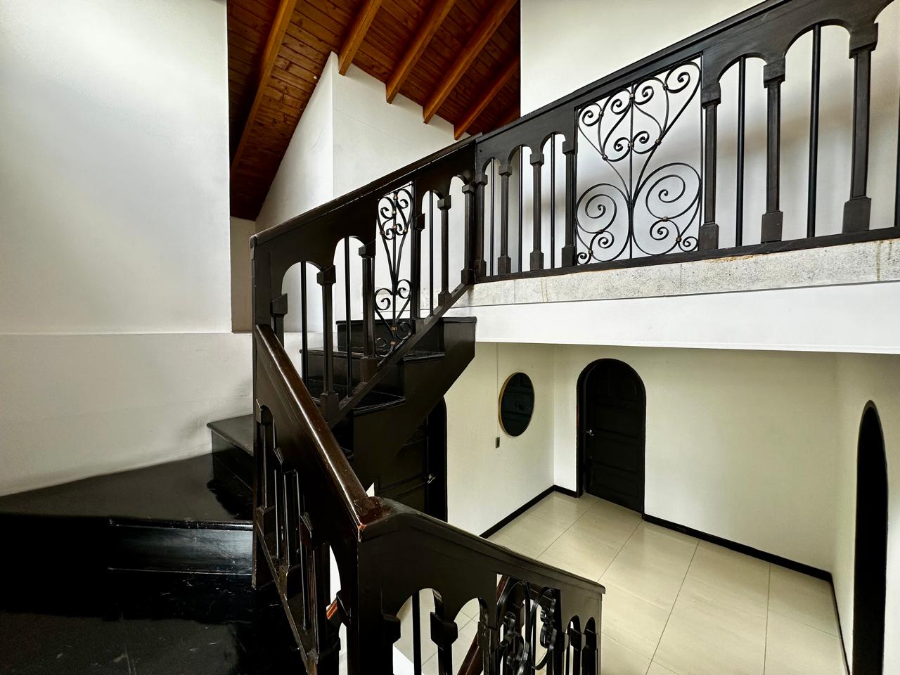 VENDO CASA TIPO MANSION 554 M2 | VIA LAS PALMAS, MEDELLIN