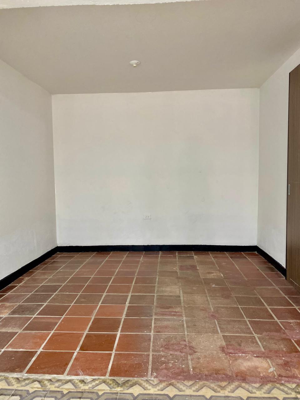 ARRIENDO BODEGA | RIO NEGRO BOGOTA