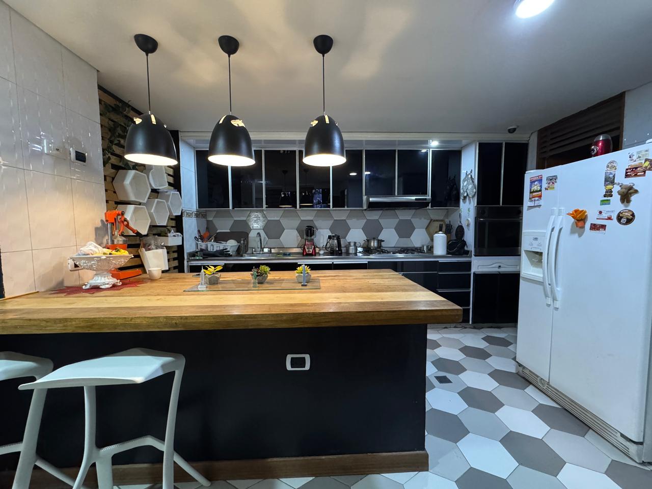 🏨 CASA HOTEL EN ARRIENDO EN MODELIA | 7 HABITACIONES CON BAÑO + TOTALMENTE AMOBLADA ✈️