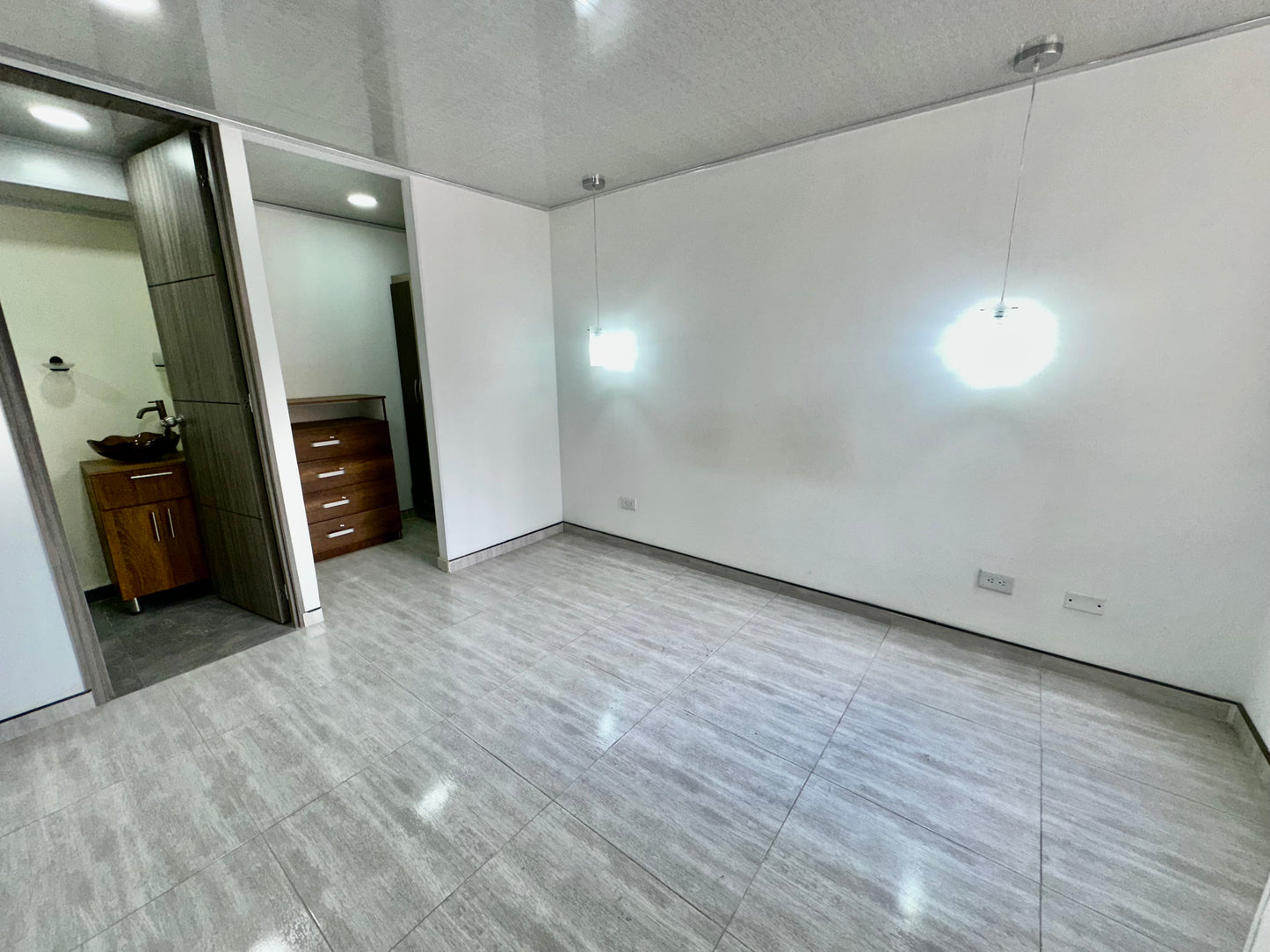 ARRIENDO APTO MADRID | Piscina, gym y BBQ aún PRECIO de ensueño 🔥🤘🏻