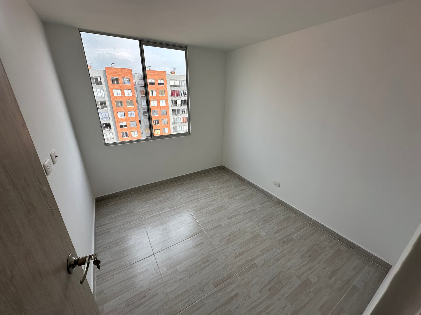 ARRIENDO APTO CON PRQUEADERO | MADRID CUNDINAMARCA