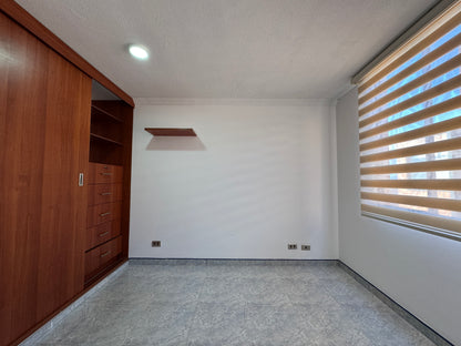 ARRIENDO APTO CON PARQUEADERO | Calvo Sur 📍 53M2