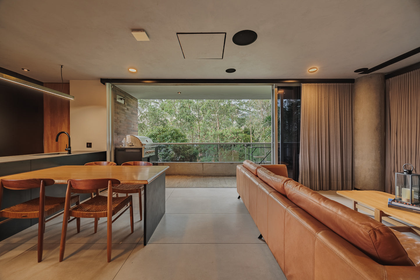 ARRIENDO APARTAESTUDIO AMOBLADO | POBLADO ALTO
