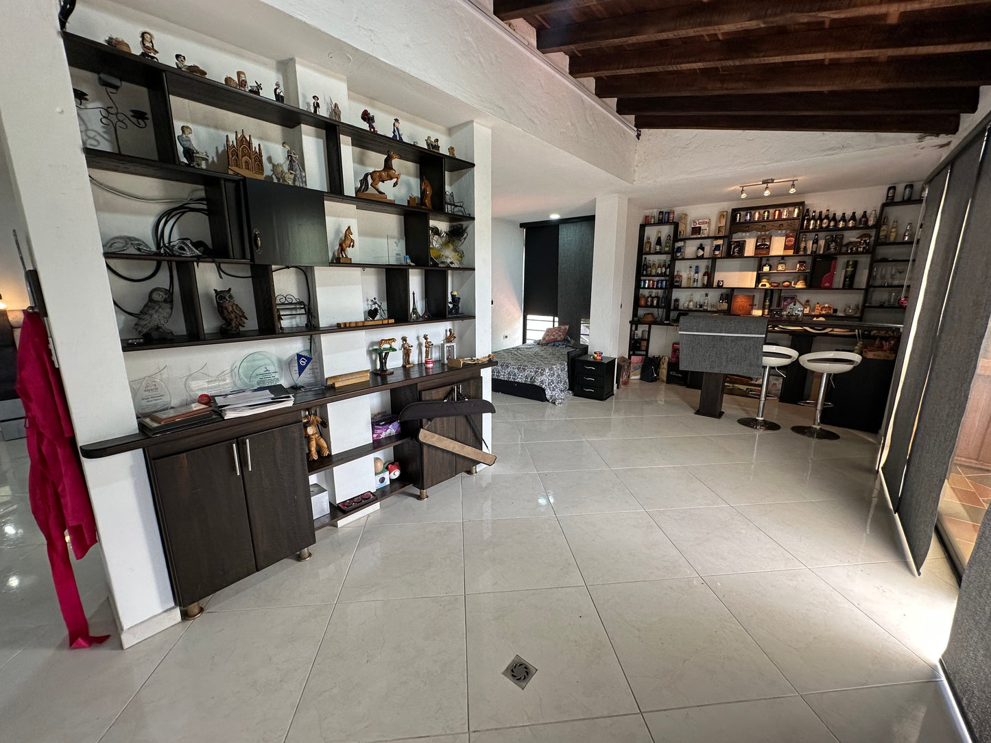 ARRIENDO CASA QUINTA DE 2700 M2
