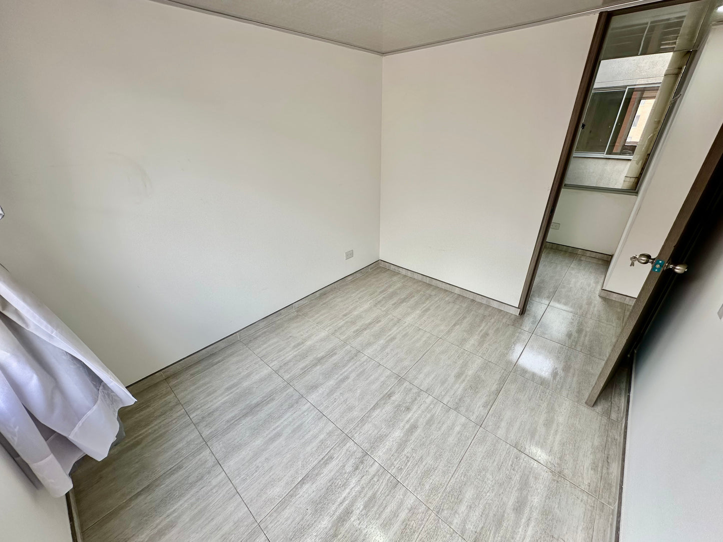 ARRIENDO APTO MADRID | Piscina, gym y BBQ aún PRECIO de ensueño 🔥🤘🏻