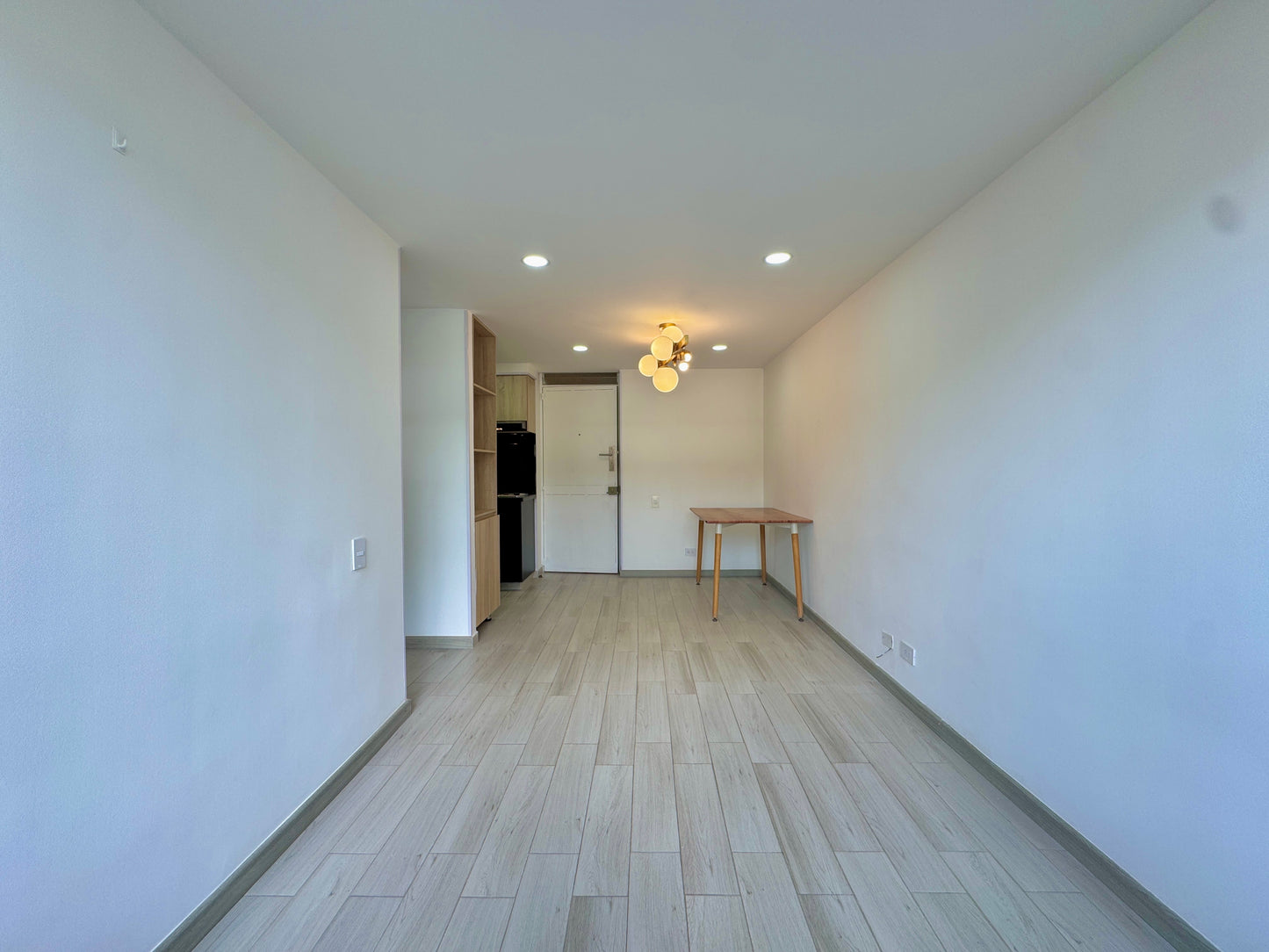 ARRIENDO Apartaestudio 30M2 | La Granja, Cra 8 - 170, Norte de Bogotá