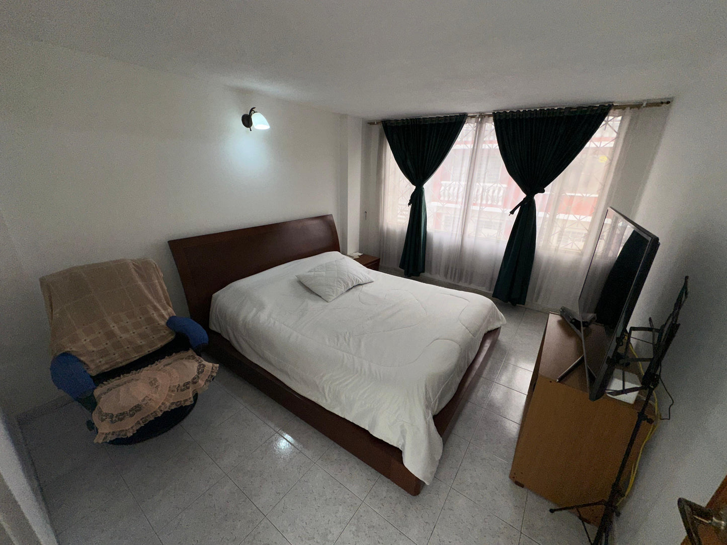 VENDO CASA CON PARQUEADEROS | CASTILLA BOGOTÁ