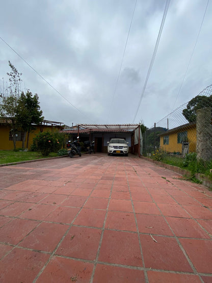 VENDO HERMOSA CASA CAMPESTRE EN PUENTE PIEDRA| BBQ, PARQUEADEROS, ZONA VERDE AMPLIA