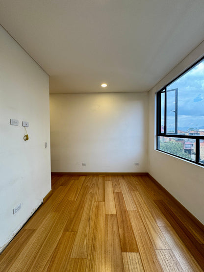 VENDO APARATAESTUDIO BARRIO PARIS, ENGATIVA  | GIMNASIO, TERRAZA, SAUNA Y TURCO