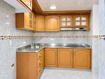 APARTAMENTO EN ARRIENDO – CHAPINERO ALTO | 80 M² + VISTA A LOS CERROS + PARQUEADERO 🌇🔥