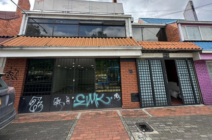 ARRIENDO CASA COMERCIAL AMPLIA | LA CASTELLANA BOGOTÁ