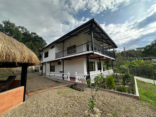 VENDO CASA LOTE DE 1056 M2 | SAN ANTONIO DEL TEQUENDAMA