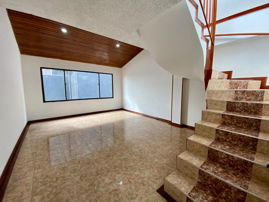 ARRIENDO APTO DUPLEX CON PARQUEADERO | CASTILLA BOGOTÁ