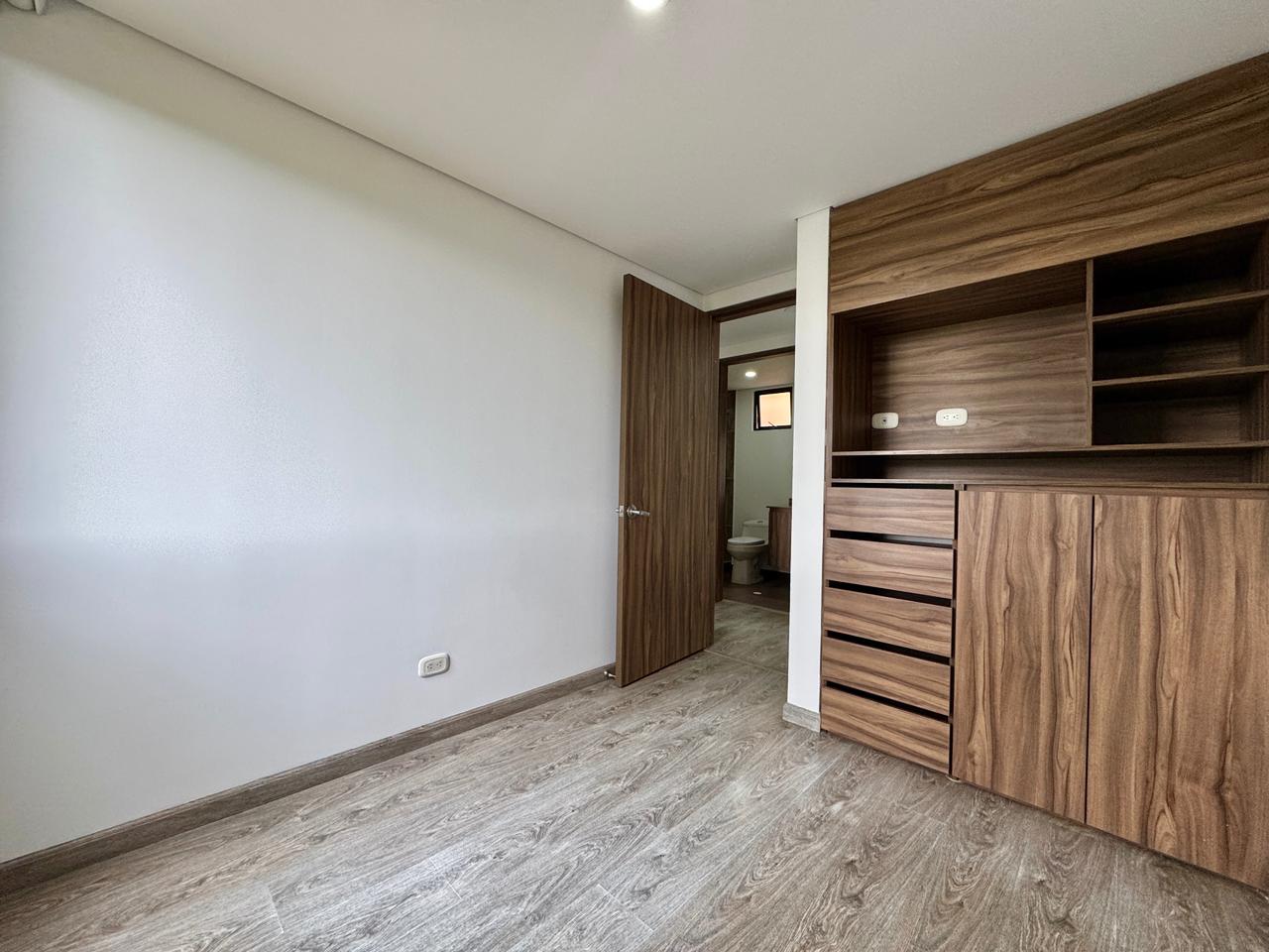 ARRIENDO APARTAMENTO MOSQUERA DE 92 m² CON BALCON Y PARQUEADERO