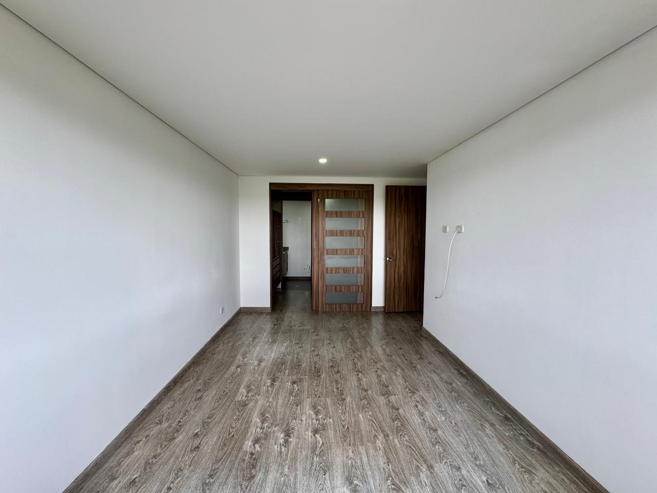 ARRIENDO APARTAMENTO MOSQUERA DE 92 m² CON BALCON Y PARQUEADERO