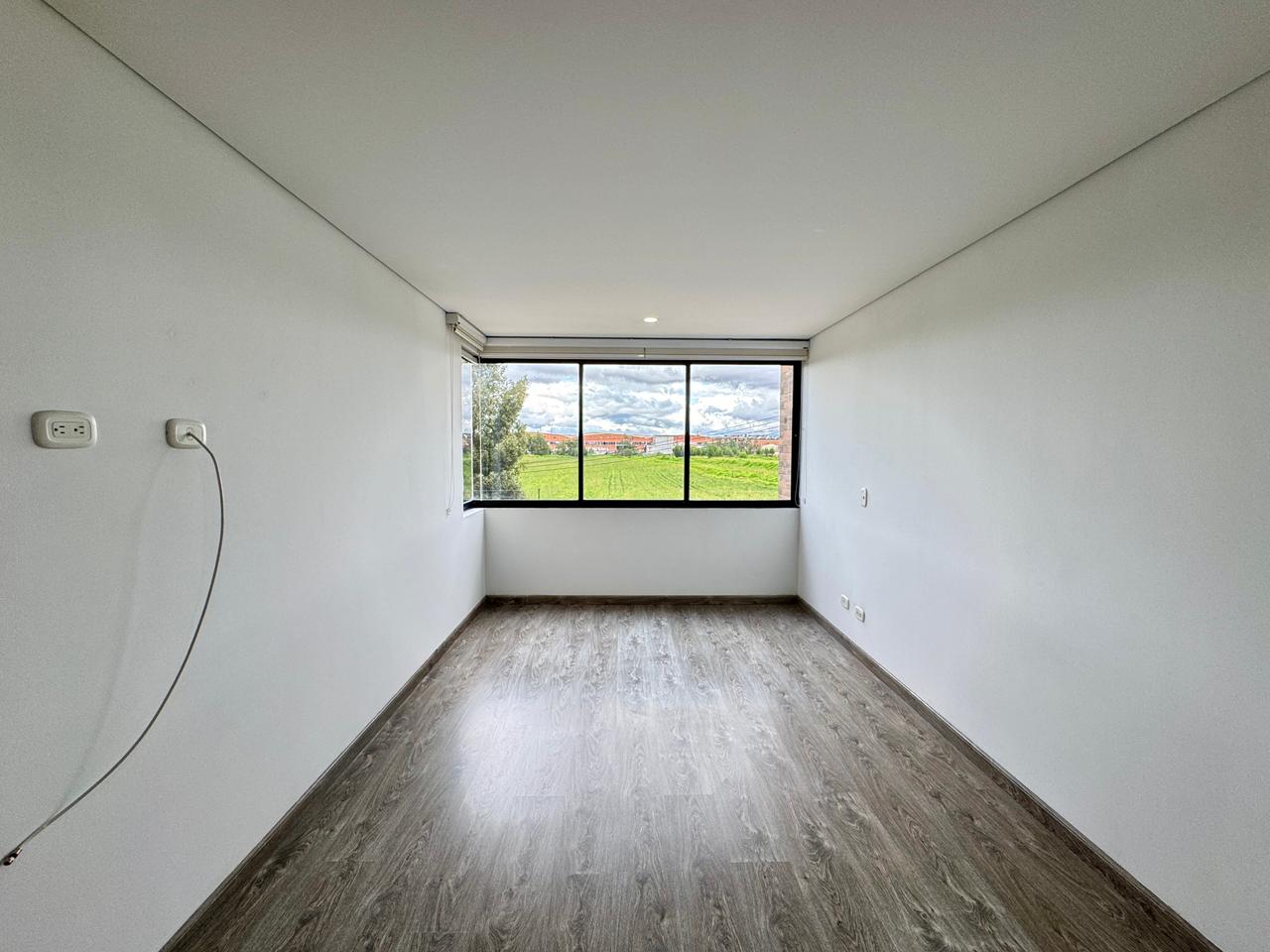 ARRIENDO APARTAMENTO MOSQUERA DE 92 m² CON BALCON Y PARQUEADERO