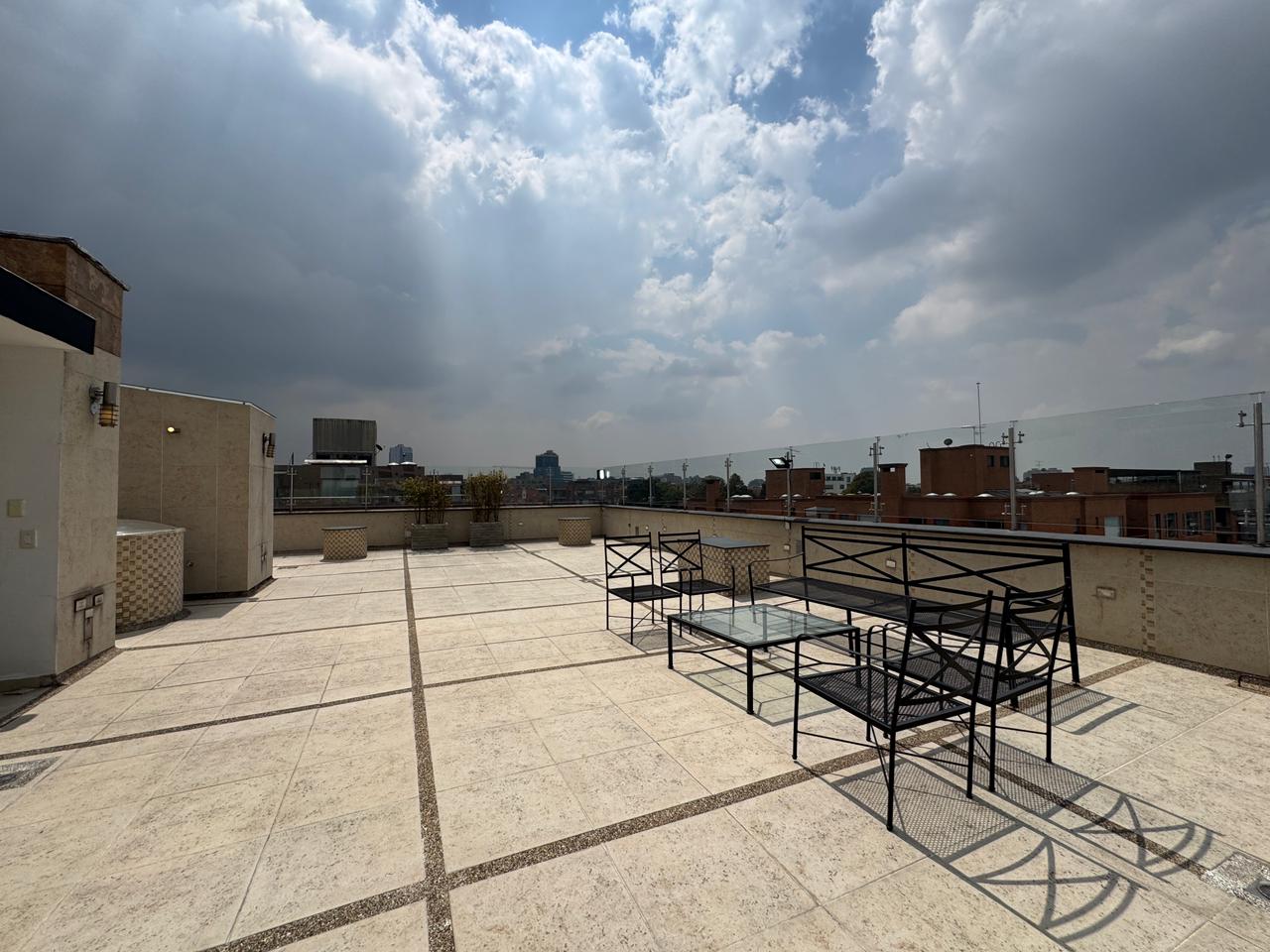 VENDO PENTHOUSE EN CHICÓ NAVARRA 🏙️✨