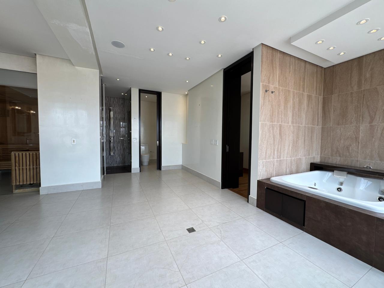 VENDO PENTHOUSE EN CHICÓ NAVARRA 🏙️✨