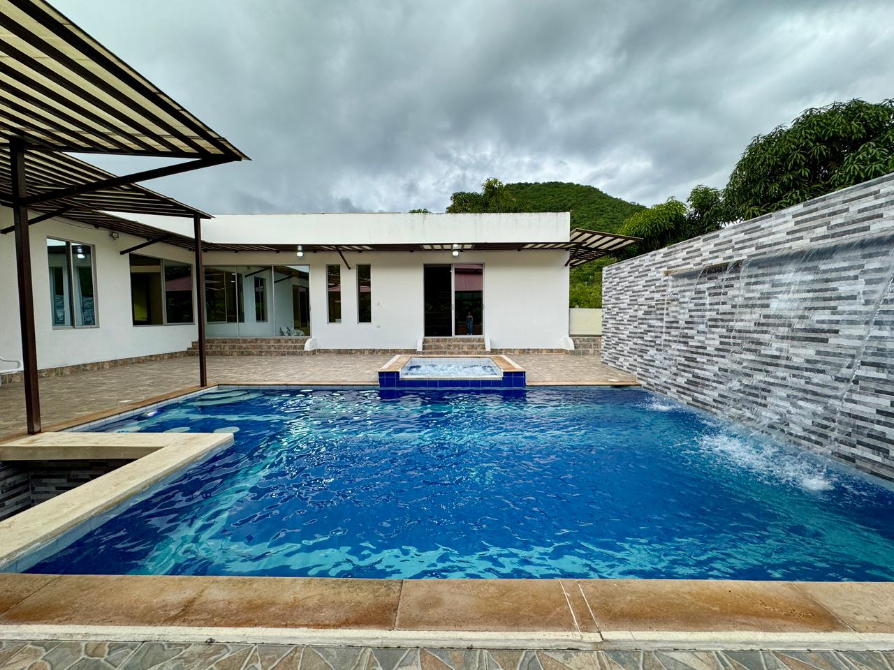 FINCA DE DESCANSO Y LUJO EN VENTA  | NATURALEZA Y RENTABILIDAD EN LA MESA CUNDINAMARCA