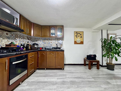 VENDO CASA EN FONTIBON | PARQUEADERO Y DEPOSITOS | CERCA AL AEROPUERTO