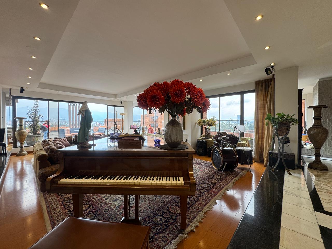 🏡🌿 PENTHOUSE DÚPLEX EN VENTA – CLUB LOS LAGARTOS 🔥