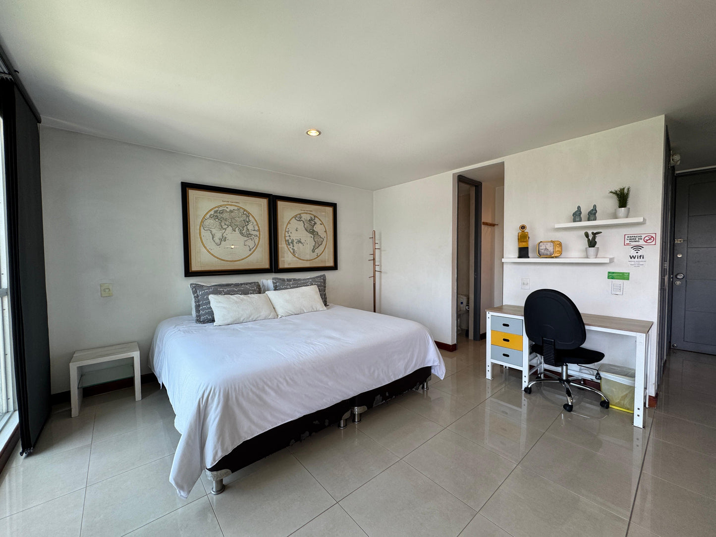 🔥🏙️ ARRIENDO APARTAESTUDIO  – EL POBLADO MEDELLIN CON PARQUEADERO🔥