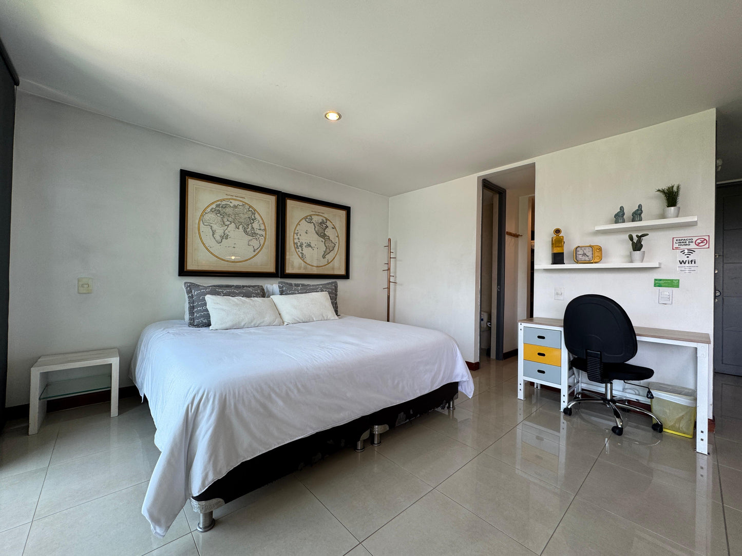🔥🏙️ ARRIENDO APARTAESTUDIO  – EL POBLADO MEDELLIN CON PARQUEADERO🔥