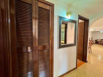 🔥🏙️ VENDO APARTAMENTO – FRENTE AL DAN CARLTON, EL POBLADO, PARQUEADEROS, BALCON 🔥